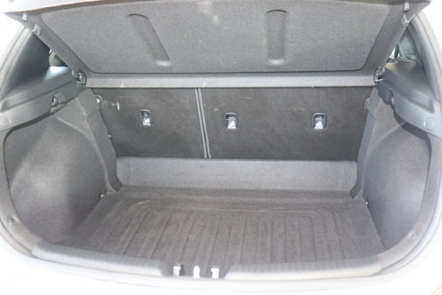 2017 MY18 Hyundai i30 PD Active Hatch Image 29