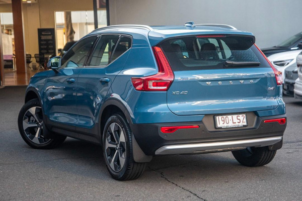 2023 MY24 Volvo XC40 XZ Ultimate B4 Bright SUV Image 2