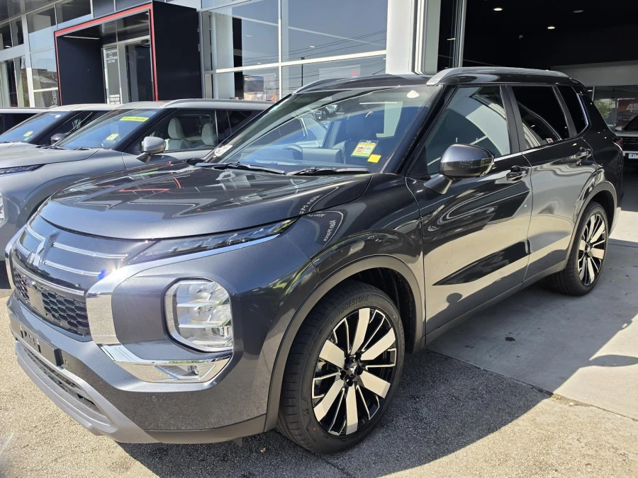2026 MY25 Mitsubishi Outlander ZM Aspire SUV Image 3