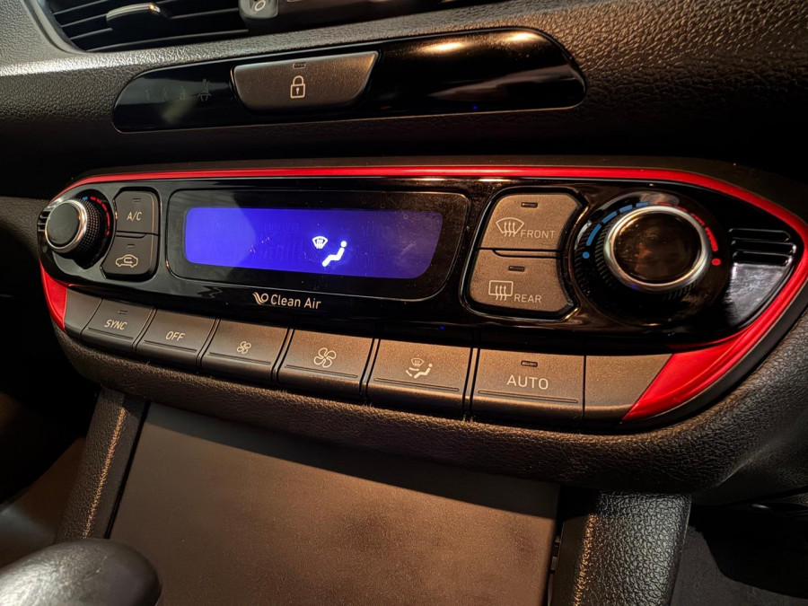 2017 MY18 Hyundai i30 PD SR Hatch Image 15