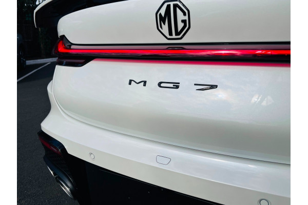 2026 MY25 MG MG7 IP42 Essence Sedan Image 9