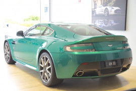 2011 Aston martin V8 MY11 Vantage Coupe Image 3