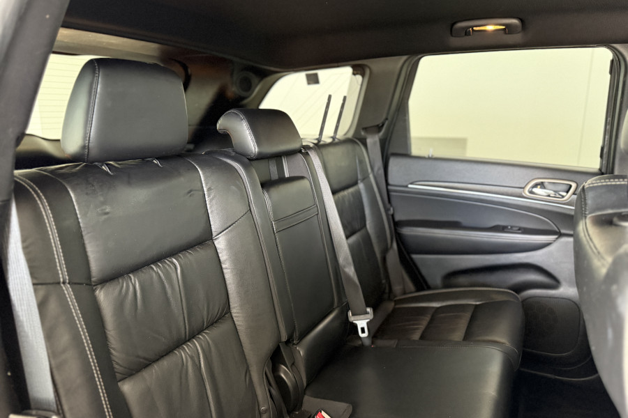 2015 Jeep Grand Cherokee WK Limited SUV Image 12