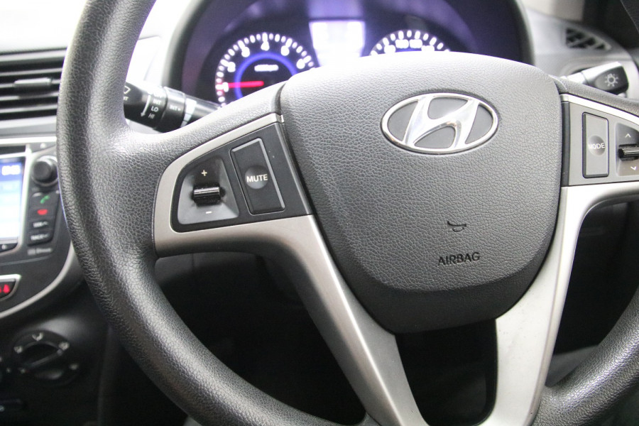 2015 Hyundai Accent RB2 MY15 ACTIVE Sedan Image 8