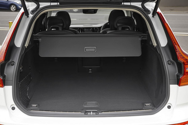 2018 MY19 Volvo XC60 UZ T5 Inscription Suv