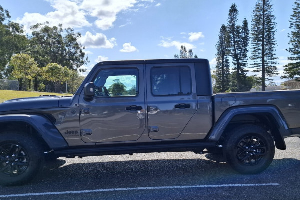 2023 Jeep Gladiator Night Eagle Ute