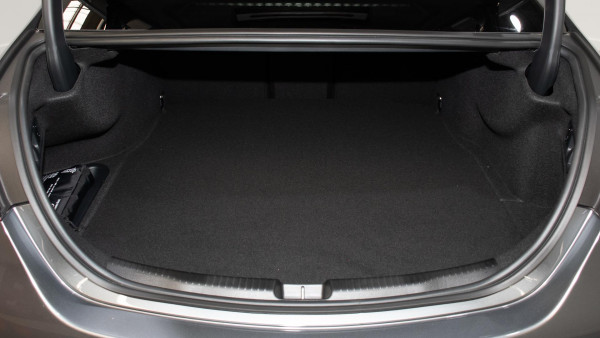 2026 Mercedes-Benz C-Class W206 C350 e Sedan image 5
