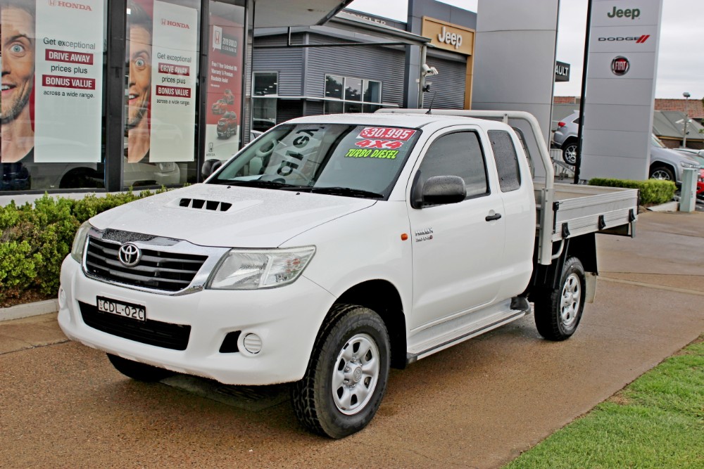 2011 MY10 Toyota HiLux KUN26R  SR Cab Chassis Image 1
