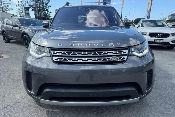 2018 Land Rover Discovery Series 5 HSE Luxury SUV Image 2
