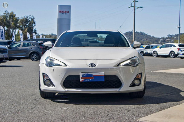 2013 Toyota 86 ZN6 GTS Coupe Image 2