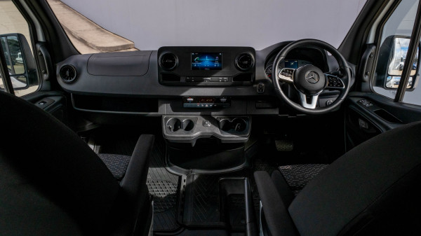 2024 Mercedes-Benz Sprinter VS30 Van image 10