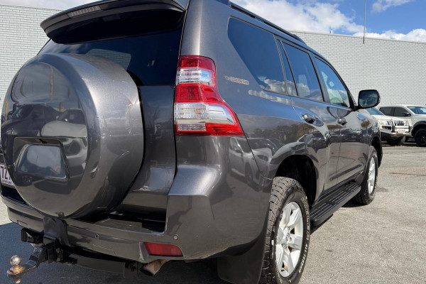 2012 Toyota LandCruiser Prado KDJ150R Kakadu SUV Image 9
