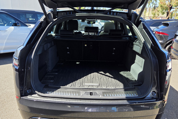 2025 MY25.5 Land Rover Range Rover Velar L560 P250 Dynamic SE SUV