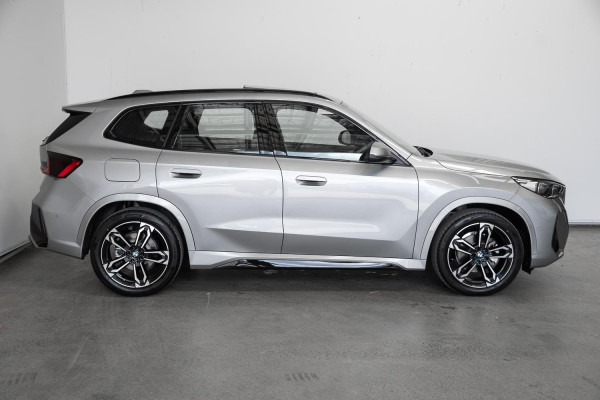2026 BMW X1 U11 xDrive20i M Sport SUV image 3