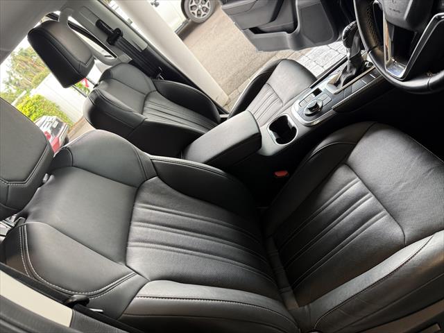 2022 Isuzu MU-X RJ LS-T SUV Image 17