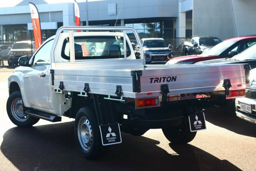 2023 Mitsubishi Triton MR GLX Cab Chassis Image 18