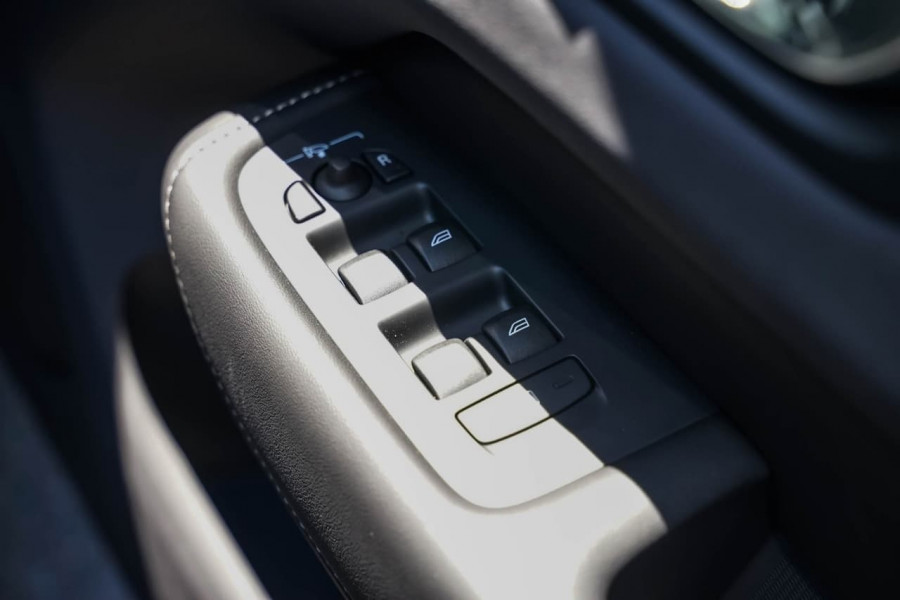 2020 MY21 Volvo XC60 UZ D4 Inscription Suv Image 18