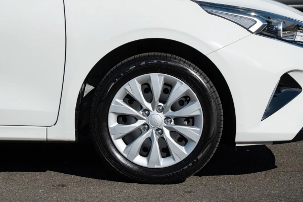 2024 Kia Cerato BD S Hatch Image 22