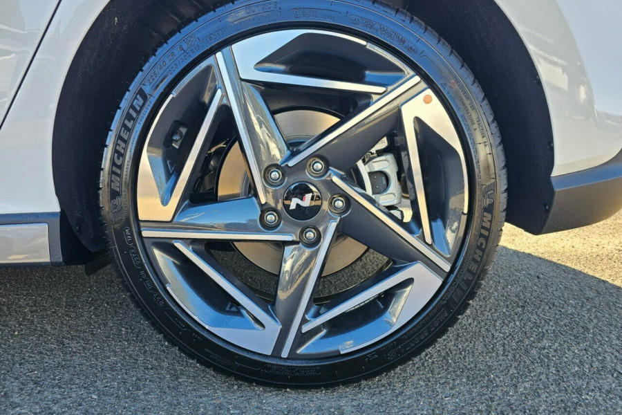 2024 MY25 Hyundai i30 PDe.V6  N Line Premium Hatch Image 9