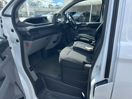 2023 MY23.75 Ford Transit Custom AV Trend SWB Van image 5
