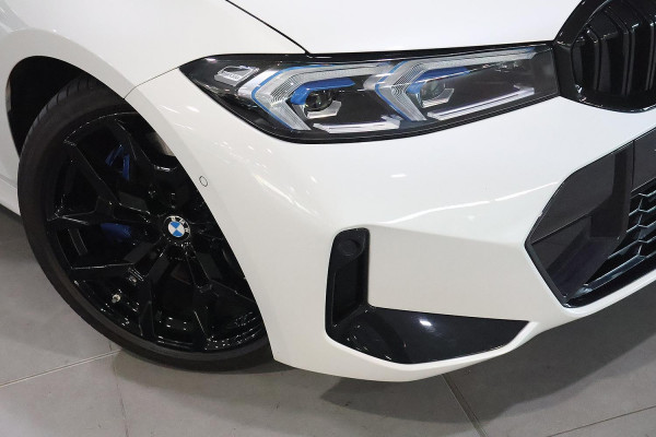 2026 MY25 BMW 3 Series G20 LCI II 330i M Sport Sedan image 2