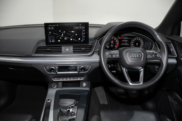 2021 Audi Q5 FY 45 TFSI sport SUV Image 23
