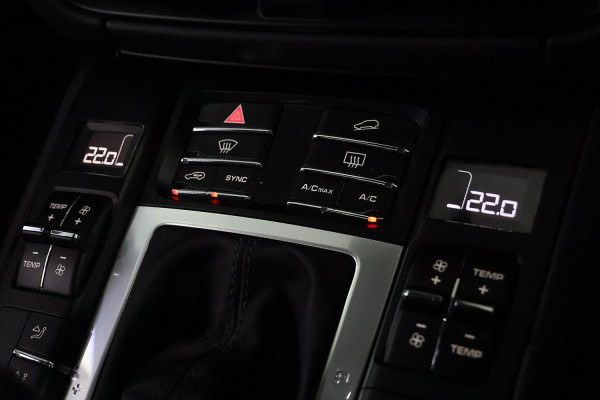 2020 Porsche Macan 95B GTS SUV image 23
