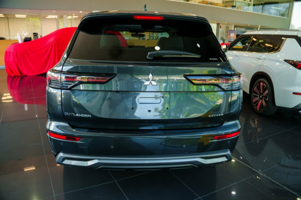 2025 Mitsubishi Outlander ZM Exceed SUV Image 3
