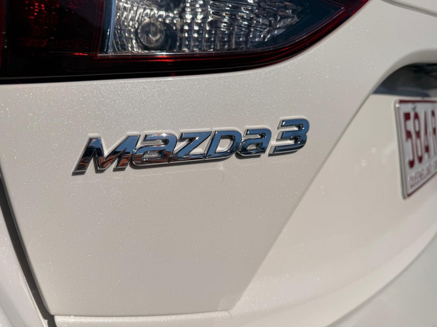 2015 Mazda 3 BM5438 SP25 Hatch Image 10