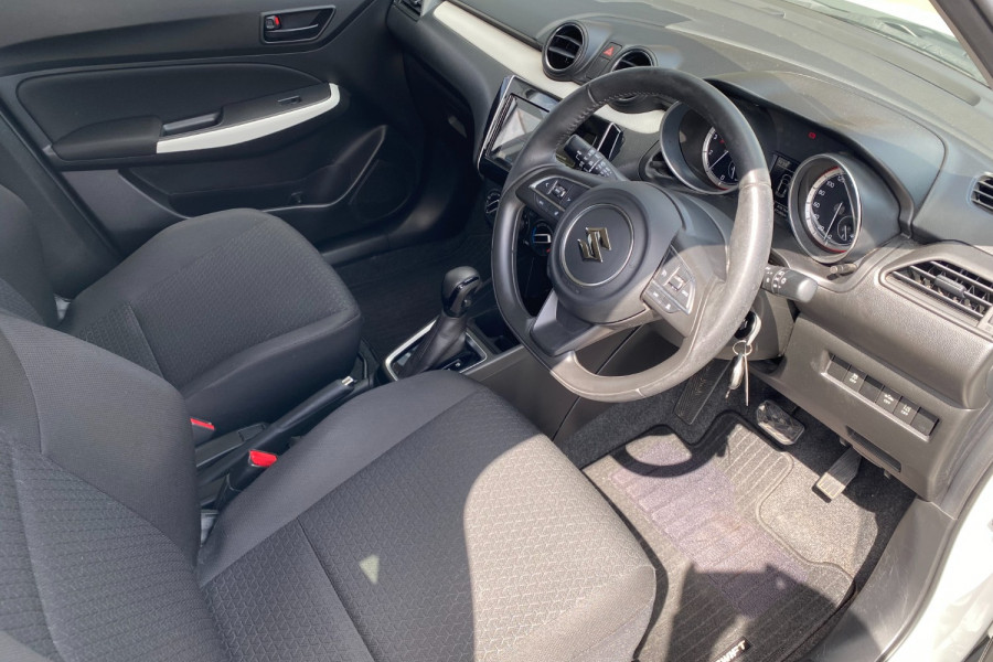 2017 Suzuki Swift AZ GL Navigator Hatch Image 8