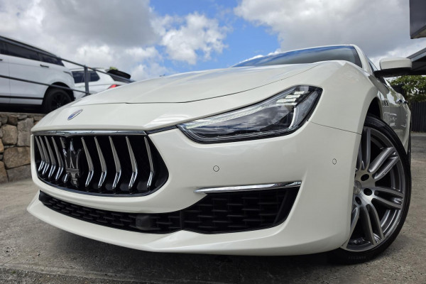 2020 Maserati Ghibli M157 GranLusso Sedan Image 2
