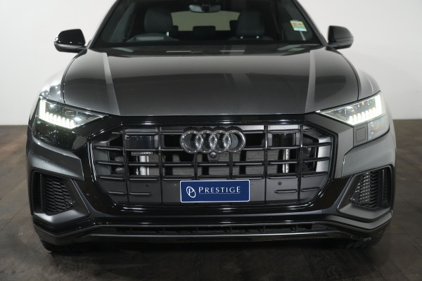 2024 Audi Q8 F1 60 TFSI e S Line SUV Image 3