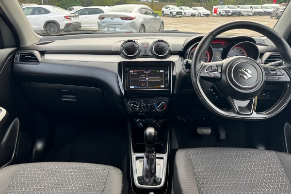 2023 Suzuki Swift AZ Series II GL Hatch Image 6