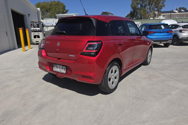 2024 Suzuki Swift UZ Hybrid Plus Hatch Image 13
