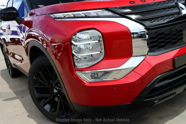 2024 Mitsubishi Outlander ZM Black Edition SUV Image 2