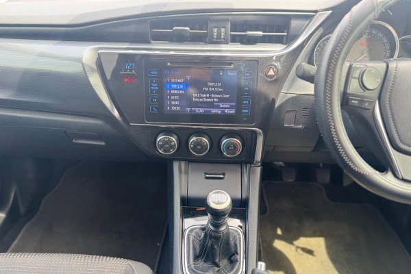 2017 Toyota Corolla ZRE182R Ascent Sport Hatch Image 16