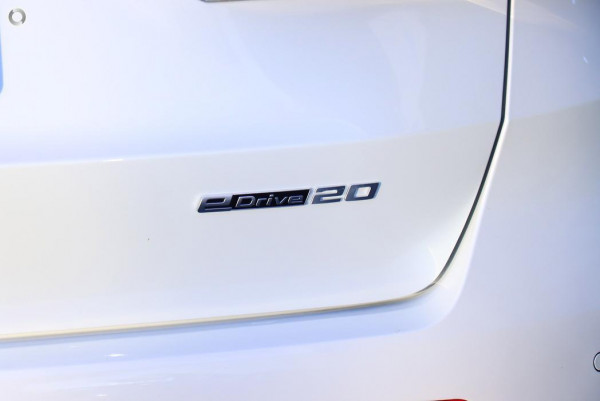 2024 BMW iX1 U11 eDrive20 xLine SUV image 5