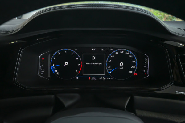 2025 MY26 Volkswagen T-Roc D11 140TSI R-Line SUV image 23