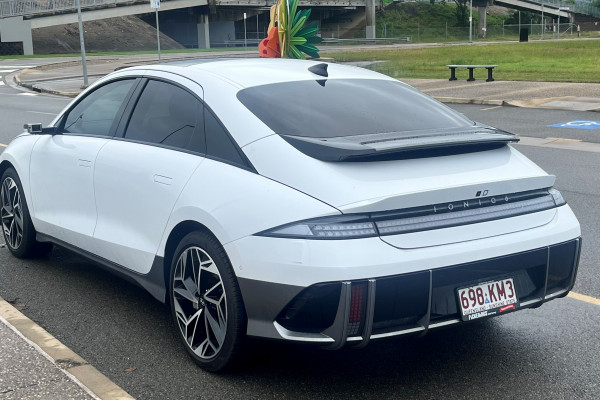 2023 Hyundai IONIQ 6 CE.V1 Epiq Sedan Image 5