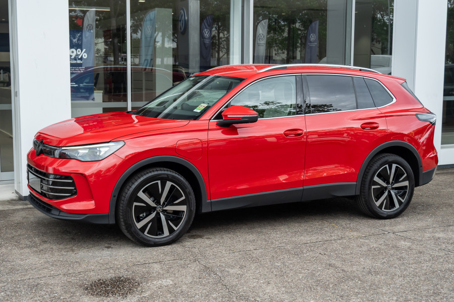 2026 Volkswagen Tiguan 150TSI eHybrid Elegance SUV Image 3