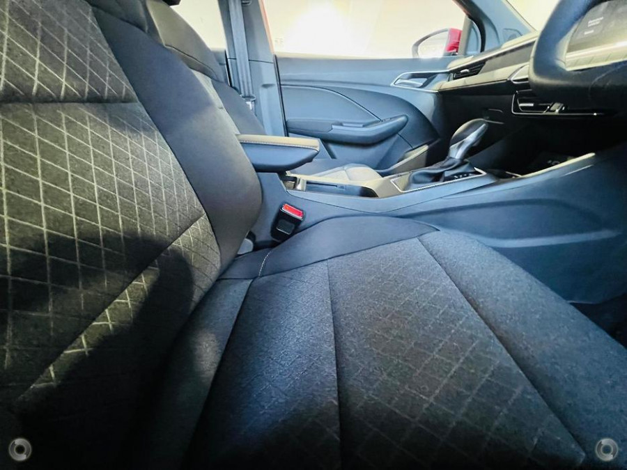 2026 MY25.5 MG MG3 ZP22 Essence Hybrid+ Hatch Image 5