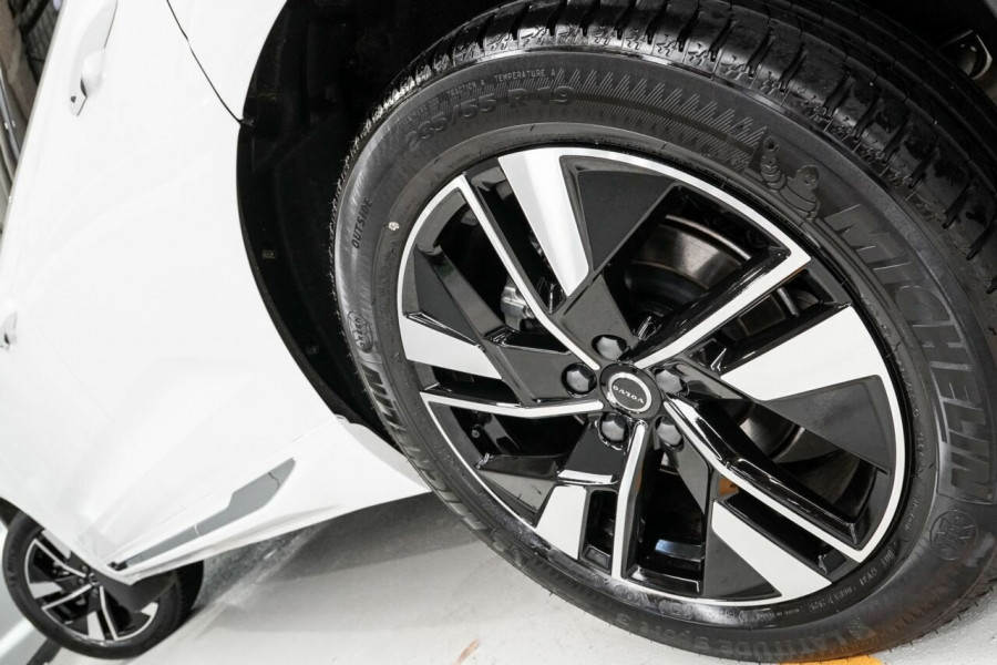 2025 MY26 Volvo XC60 UZ Plus B5 Bright SUV Image 4