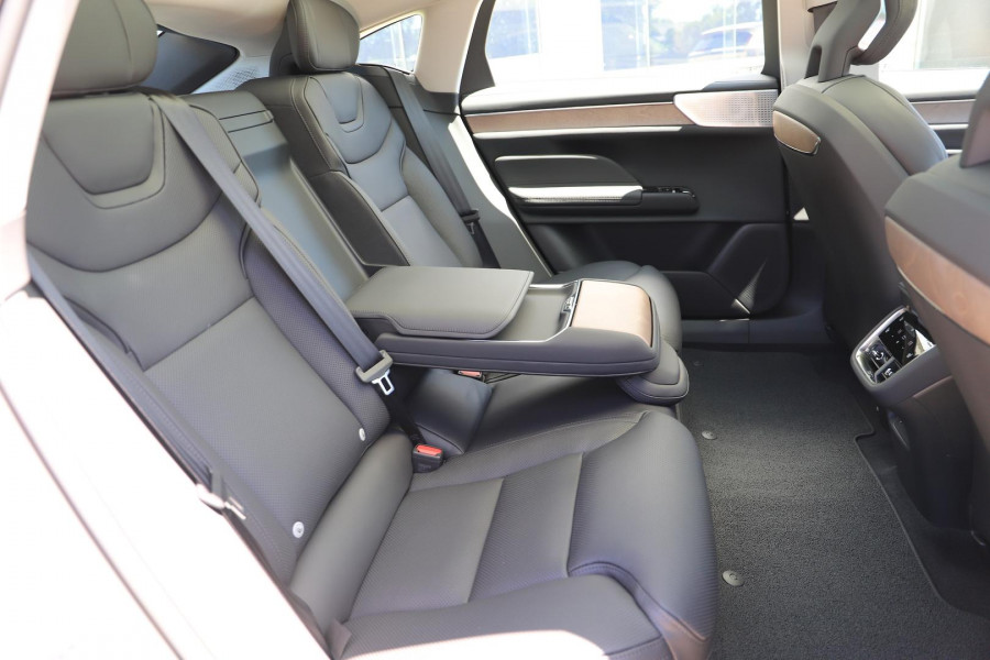 2025 MY26 Volvo ES90  Ultra Single Motor Sedan Image 13