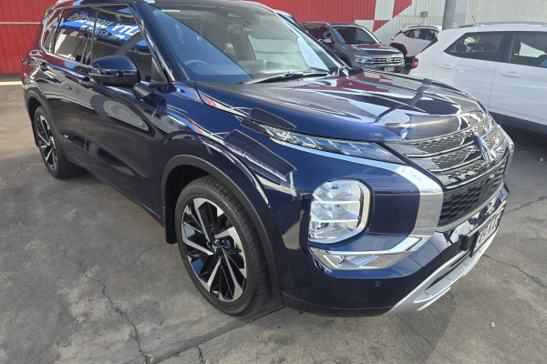 2024 Mitsubishi Outlander ZM Exceed SUV Image 1