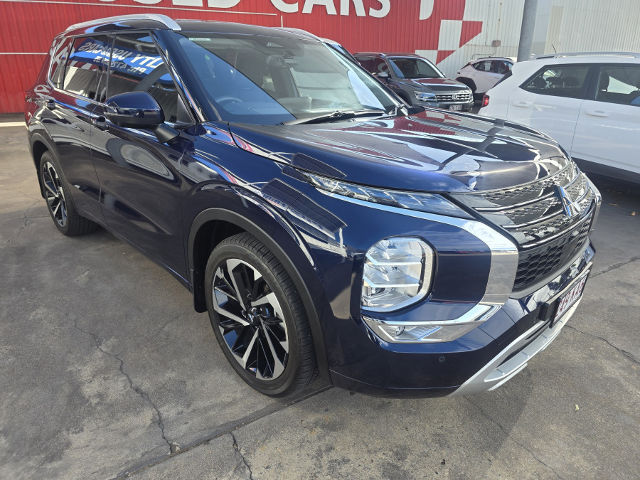 2024 Mitsubishi Outlander ZM Exceed SUV Image 1