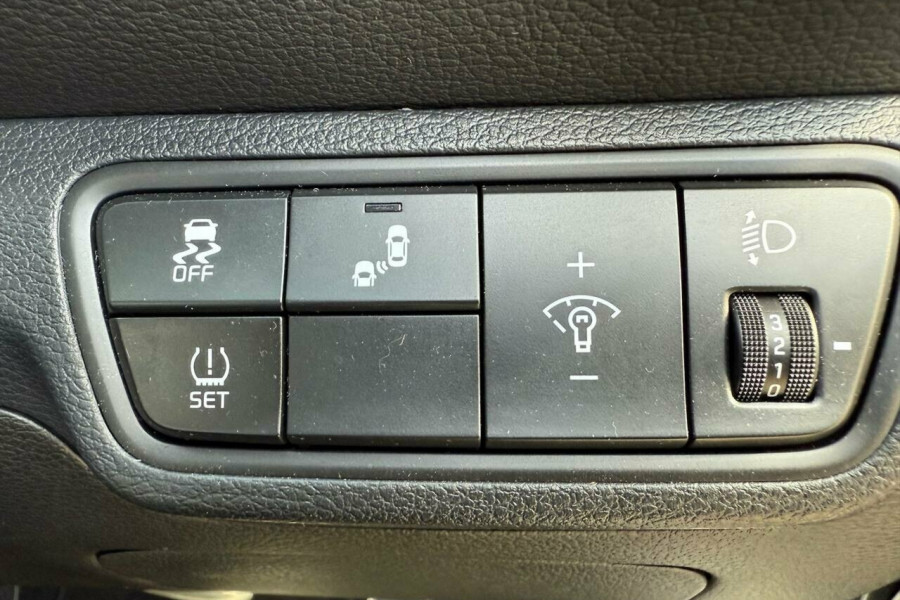 2021 MY22 Kia Cerato BD Sport Sedan Image 13