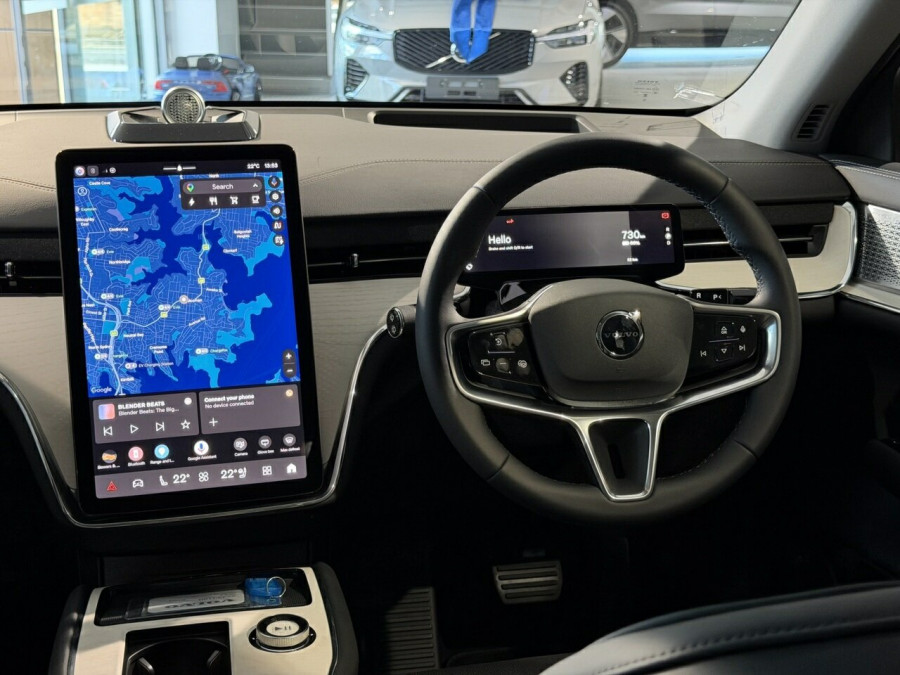 2026 Volvo EX90  Ultra Twin Motor Performance SUV Image 13