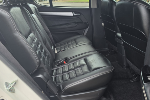 2018 Isuzu MU-X LS-T SUV Image 14