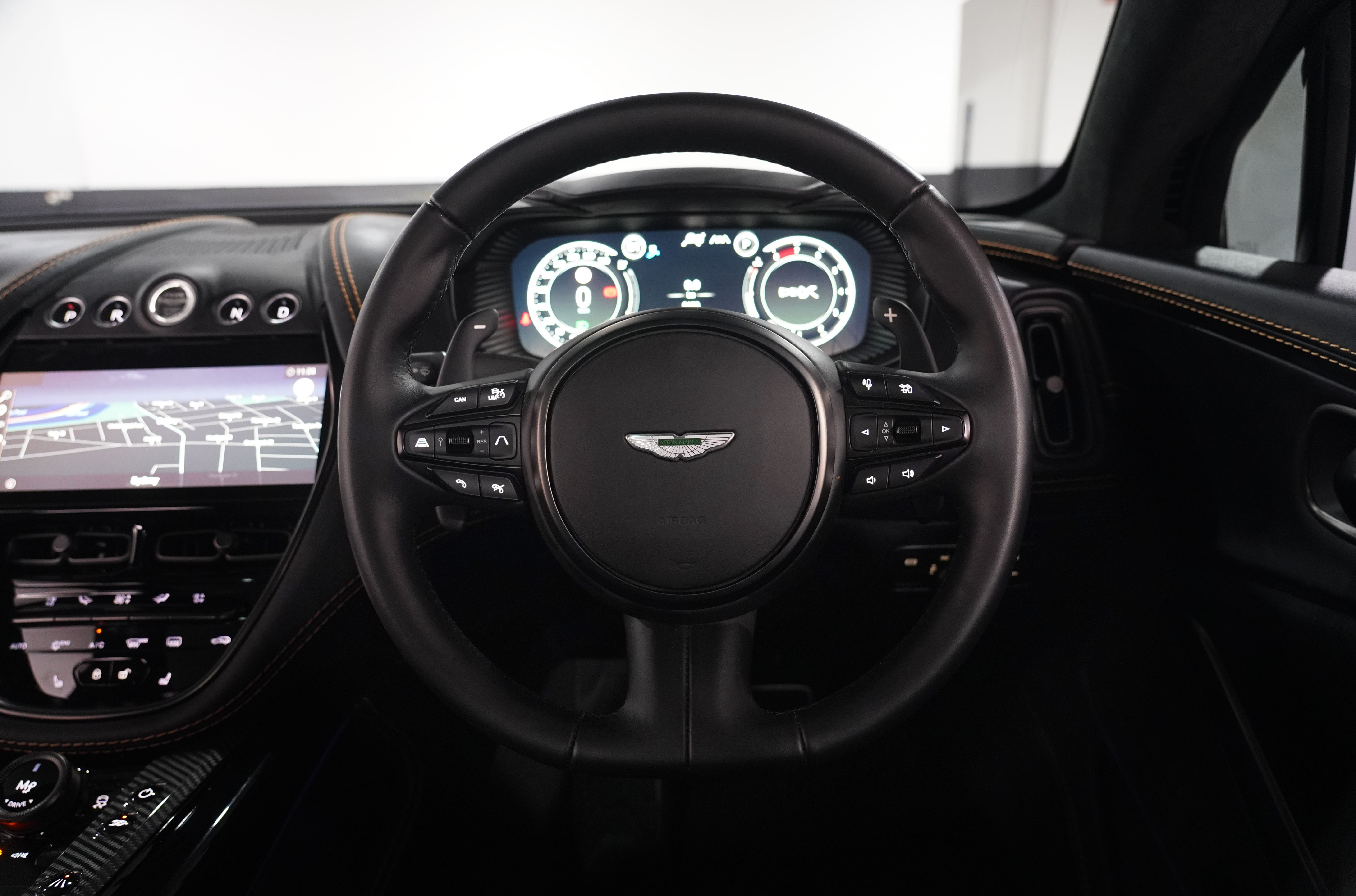 2022 Aston Martin DBX 707 SUV Image 28