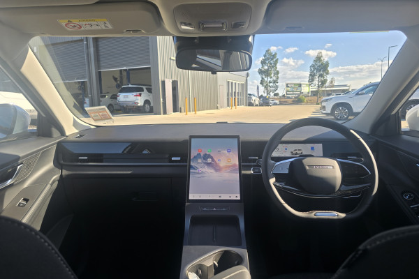 2026 Jaecoo J5  Track SUV Image 12